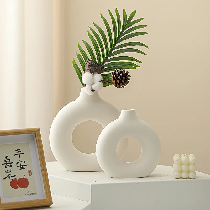 Imitation Ceramic Pure White Donut Vase